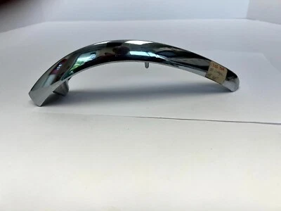 Chrysler Royal Windsor 1950 barra de parrilla lateral izquierda moldura de extensión 1335569 nuevo en stock Foto 1 de 4