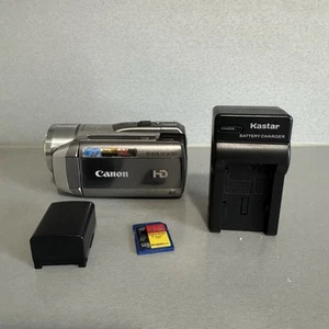 CÁMARA DIGITAL CANON VIXIA HF M300 FULL HD AVCHD COMPACTA CMOS 2,7" - Imagen 1 de 12