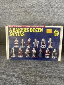 De colección 1980 Wee Crafts A Baker’s Dozen Papá Noel Kit Sellado Hágalo Usted Mismo Juego de Pintura Difícil de Encontrar EE. UU. - Imagen 1 de 5