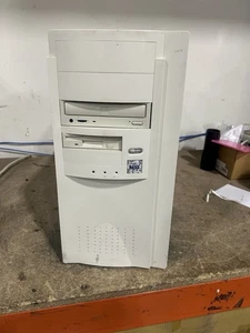 Vintage Beige Tower ATX Etui komputerowe do Retro PC / Sleeper - Zdjęcie 1 z 6