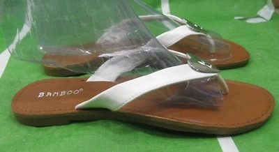 Nuevas Sandalias de Corazón Chanclas Blancas de Verano con Suela Suave MUJERES Talla 7.5 Foto 1 de 4