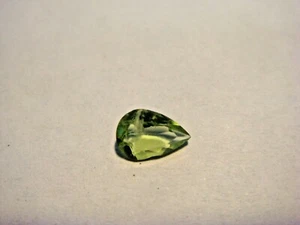 Peridot Pear Cut Gemstone 7 mm x 5 mm 1 Carat Natural Gem - Picture 1 of 3