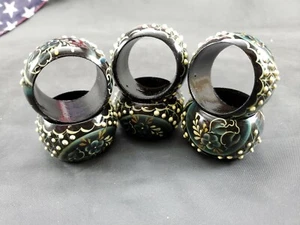 6 Lucite Black Napkin Rings with Floral Designs FAST SHIPPING - Picture 1 of 5