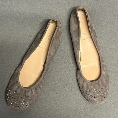 J.Crew Gris Gamuza Ballet Pisos Talla 7.5B Puntera Tachonada Cuero Superior Hecho en Italia Foto 1 de 4