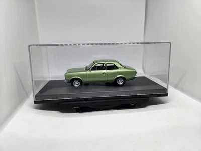 Modelo Ford Escort MkI 1300 GT verde caja blanca WBX0003 escala 1/43 Foto 1 de 4