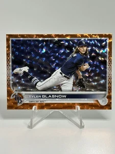 Tyler Glasnow 2022 Topps #302 Orange Sparkle Parallel /299 Rays MLB - Picture 1 of 3