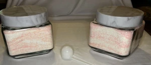 Detergente de lavandería en polvo casero HE en recipiente de vidrio con 1 cucharada - Imagen 1 de 7