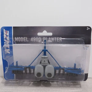 SpecCast Kinze 4900 16-Row Planter 1/64 KZ-GPR1329-P - Picture 1 of 6
