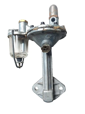 1932-1949 International Harvester IHC Tractor Truck Glass Bowl Fuel Pump # 544 - Image 1 of 4