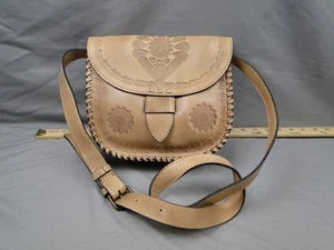 Borsa a tracolla Patricia Nash in pelle marrone lavorata in rilievo Boho Festival - Foto 1 di 15