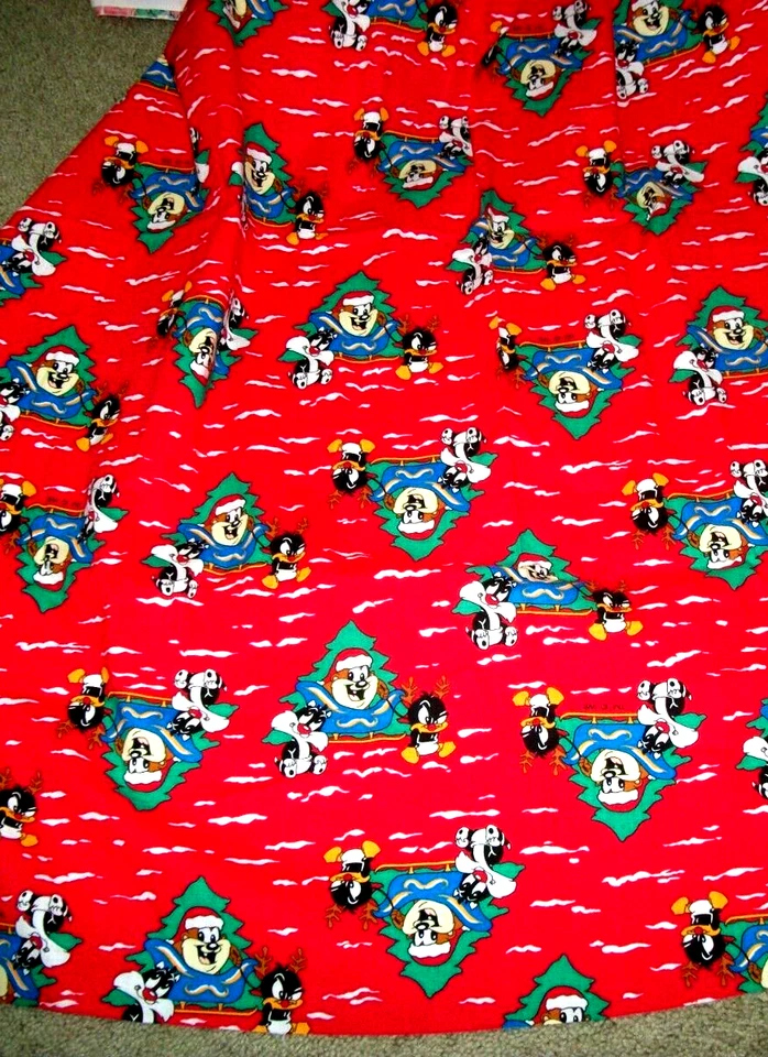 2 yardas más de material 100% algodón BABY LOONEY TUNES NAVIDAD Foto 1 de 1