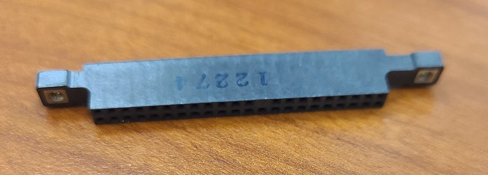 HP NC NX Series HDD Hard Drive IDE Connector - Image 1 of 3