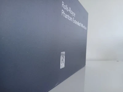 1:18 Kyosho Rolls-Royce Phantom Extended Wheelbase Silver - Image 1 of 4