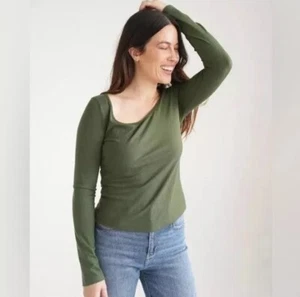 Carly Jeans of Los Angeles Ribbed Long Sleeve Pullover Top - Picture 1 of 4
