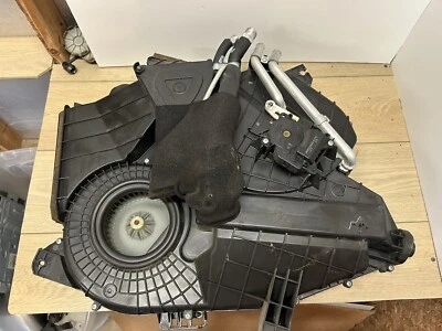 05-10 2005-2010 HONDA ODYSSEY ЗАДНИЙ НАГРЕВАТЕЛЬ КОРОБКА ВОЗДУХОДУВКА MTR С ПРИВОДАМИ OEM - Изображение 1 из 4