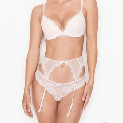 Liguero nupcial Foto 1 de 4