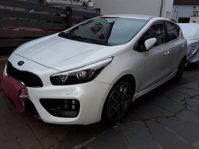 Kia Ceed T-GDI GT Vollaustattung - Bild 1 von 4