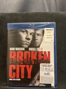 Broken City - (Blu-ray) Tiny Year In Seal Right Front Corner - Picture 1 of 5