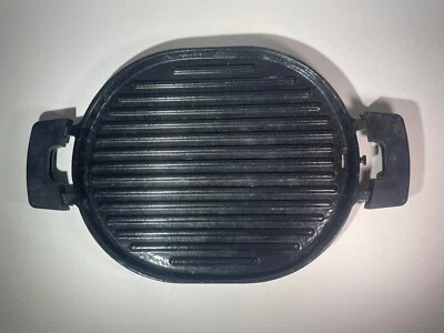 Parrilla de hierro fundido de inducción Nuwave Precision P8 con colector de goteo y 2 asas ovaladas Foto 1 de 4