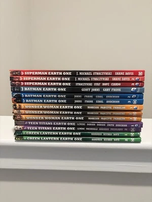 Colección completa de novelas gráficas de tapa dura DC Earth One Foto 1 de 4