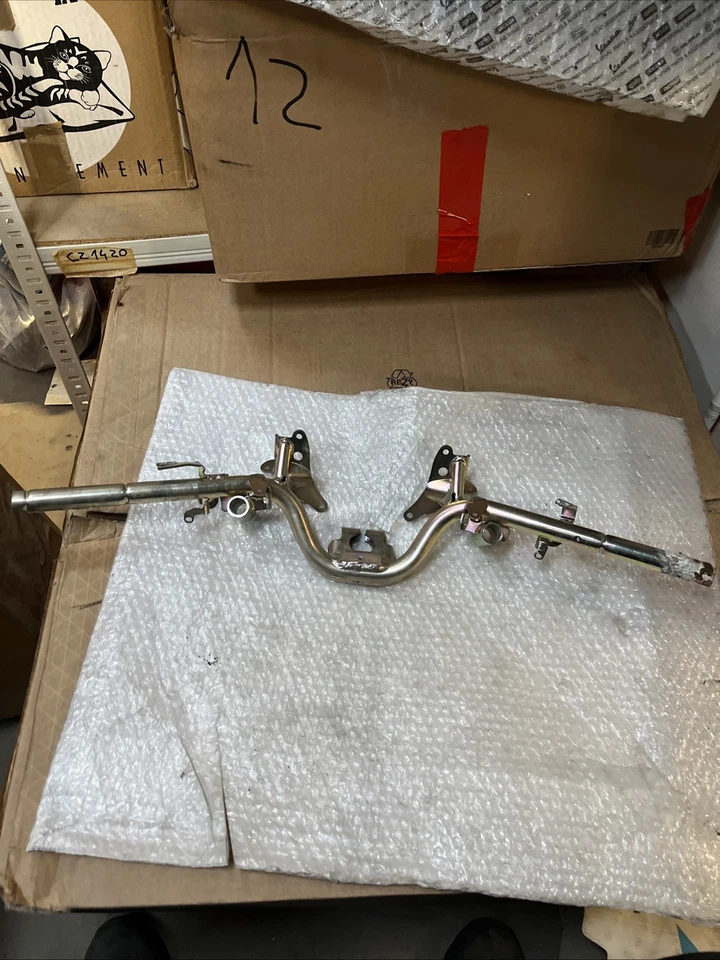Guidon Origine Piaggio Vespa 50-125-150 Sprint 1B001227 - Photo 1/4