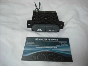A GENUINE HONDA HRV A/C HEATER CLIMATE CONTROL AND CIRCULATION SWITCHES - Picture 1 of 1