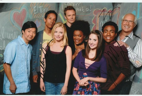KEN JEONG, JOEL McHALE, GILLIAN JACOBS AUTOGRAPH SIGNED 12X8" PHOTO COMMUNITY 55 Cover