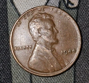RARE 1944 Lincoln Wheat Penny No Mint Mark “L” in Liberty Rim Error Cent Coin US - Picture 1 of 2