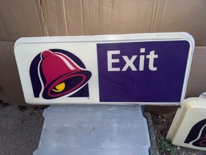 Vintage Authentic Taco Bell - Exit Sign - Hard Plastic - Bild 1 von 1