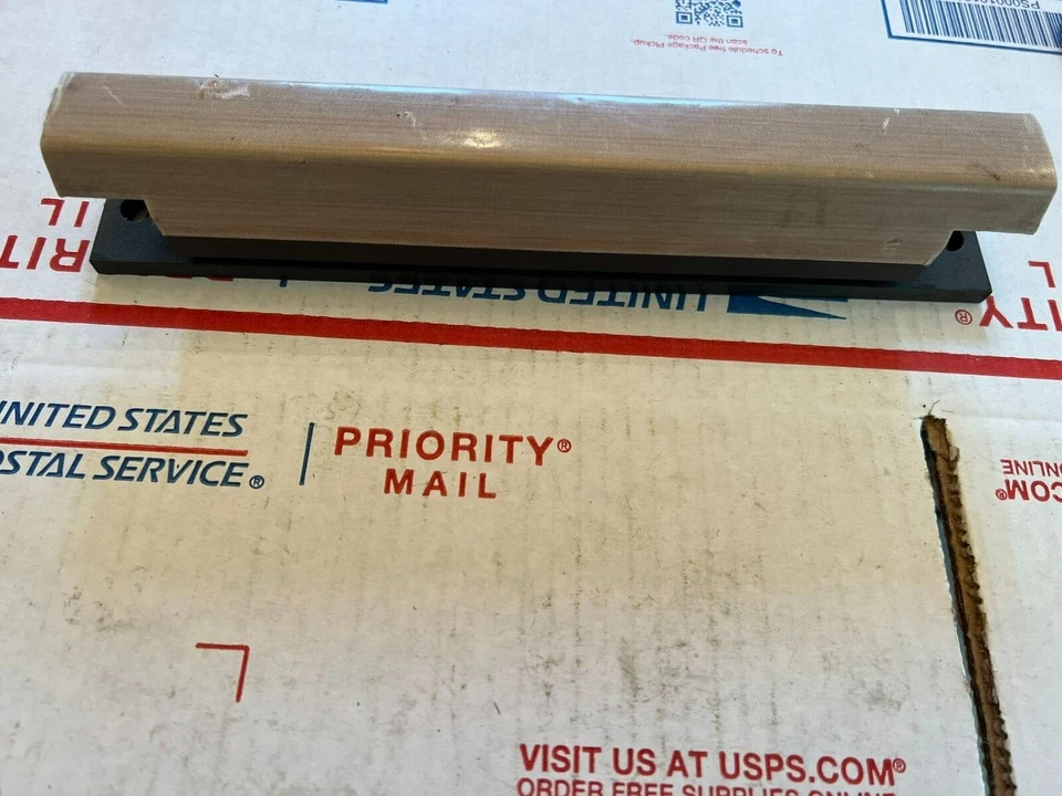 anvil assembly 464113 nos surplus no packaging - Image 1 of 1