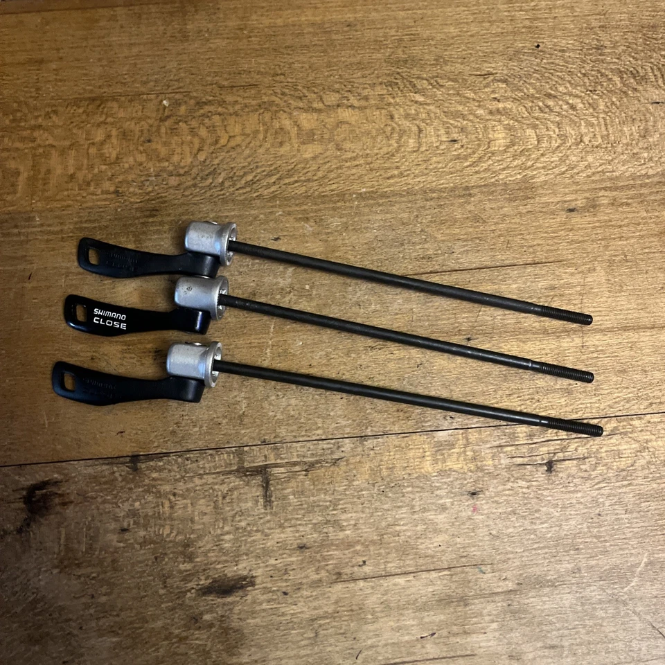 Lote de pinchos traseros de liberación rápida Shimano LX de colección ~ tuercas faltantes ~ MTB años 90 Foto 1 de 4