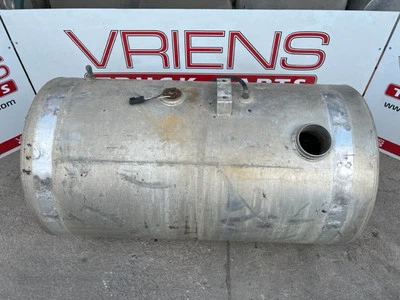 TANQUE INTERNACIONAL COMBUSTIBLE 100G IZQUIERDO N/P ALUMINIO 2017429C91 Foto 1 de 4