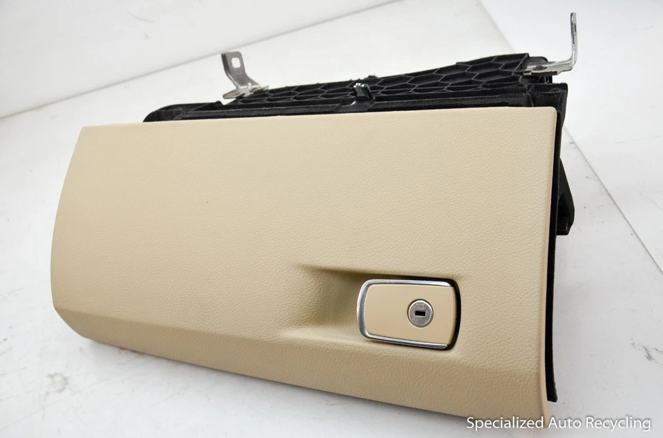 BMW 335I 2015 sedán guantera compartimento caja de almacenamiento beige Foto 1 de 4