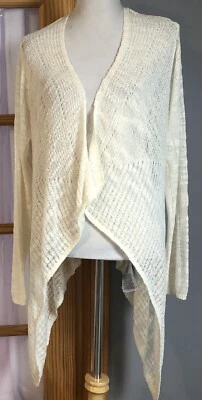 Cárdigan para mujer Guess talla L frente abierto tejido marfil asimétrico look por capas Foto 1 de 4