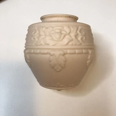 VINTAGE Satin Glass Ceiling Light Globe Ivory Victorian Art Nouveau Deco - Image 1 of 4