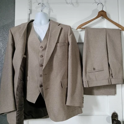 Levi’s Action 3-piece Suit Sta-Prest Vintage Blazer Pants Vest 42R 34x29 - Image 1 of 4