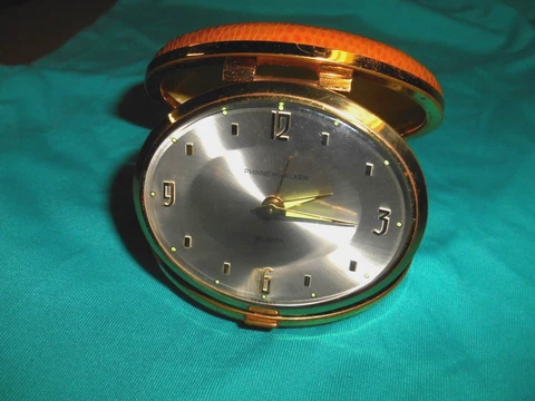 Vintage  wind up   travel alarm clock  Phinney-Walker Cover