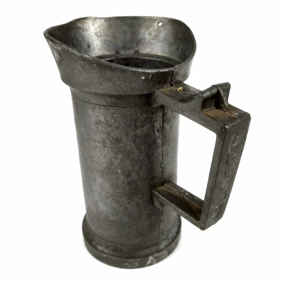 Boccale misuratore da birra in peltro 2 decilitri - Immagine 1 di 1