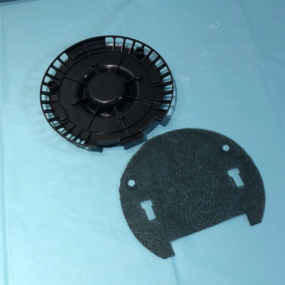 Hoover UH70820 Windtunnel Rewind 2 Upright Vacuum Exhaust Filter Cover - Image 1 of 4