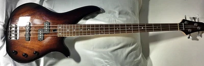 Bajo eléctrico Yamaha RBX170EW 4 cuerdas - Usado Foto 1 de 4