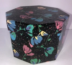 Joyero baratija hexagonal años 80 cartón resistente flores negras y coloridas de colección - Imagen 1 de 7