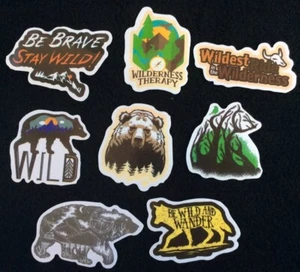 Lote de 8 pegatinas parachoques de aventura salvaje - Bears Wolf teléfono portátil diario - Imagen 1 de 2