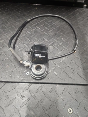 Honda CRF250X CRF 250X CRF 250 2004-2008 odómetro medidor de viaje montaje caja de cambios Foto 1 de 4