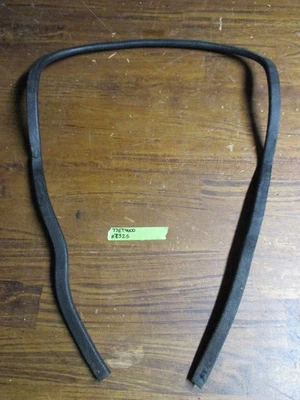 老式 77 Arctic Cat El Tigre 4000 雪地摩托车罩装饰 — 第 1/4 张图片