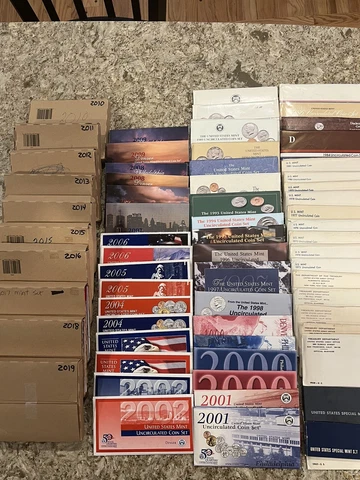 Lot of  1956-2019 BU  US Mint Sets ~ Very Good To Excellent Condition Cover