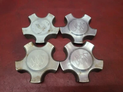 Buick Rendezvous: 2002, 2003, 2004, Juego de tapas centrales, OEM No. 9593778 Foto 1 de 4