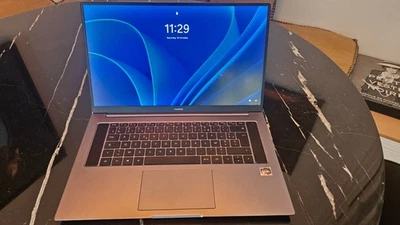 Pc portable Huawei Matebook D16 - Photo 1/4