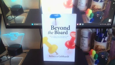 Beyond the Board by Rebecca Gebhardt Foto 1 de 4