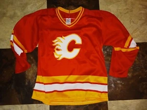 Vintage NHL CCM Maska Calgary Flames Hockey Jersey Size: M - Picture 1 of 12