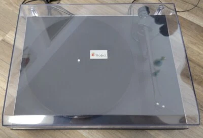 Pro-Ject Debut III schwarz Plattenspieler Turntable Ortofon - sehr gut erhalten - Bild 1 von 4
